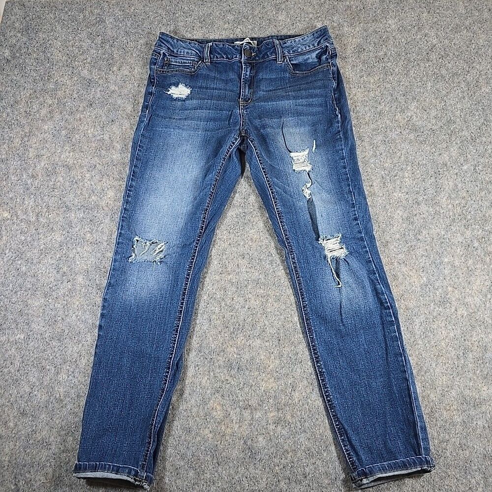 Refuge Jeans Women's 12 Blue Medium Wash Slim Jeans Stretch Whiskers Distressed